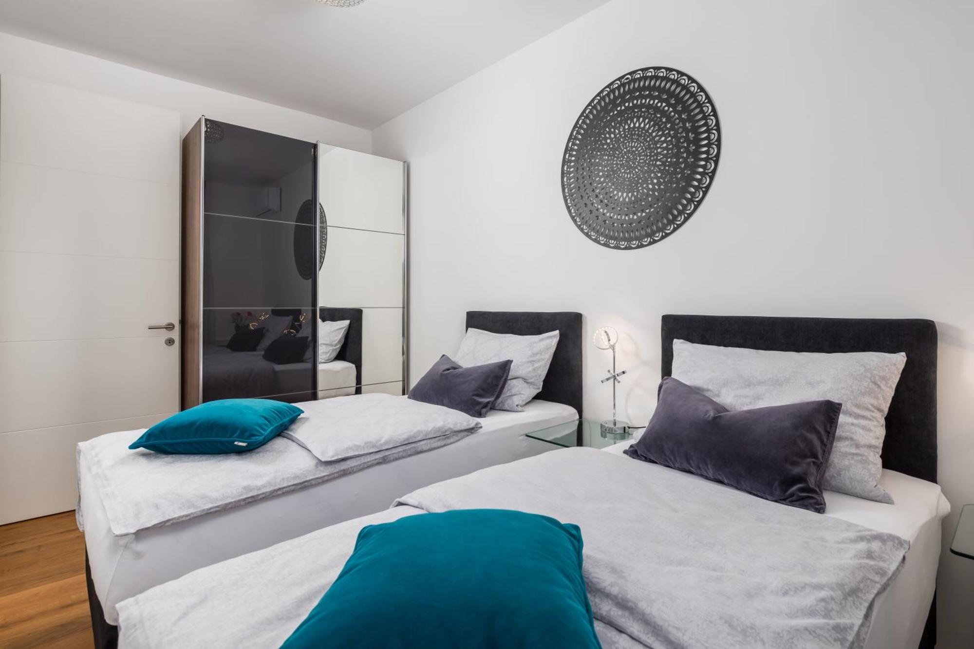 Luxury Apartment Hyperion With Private Pool And Garden Муртер Экстерьер фото
