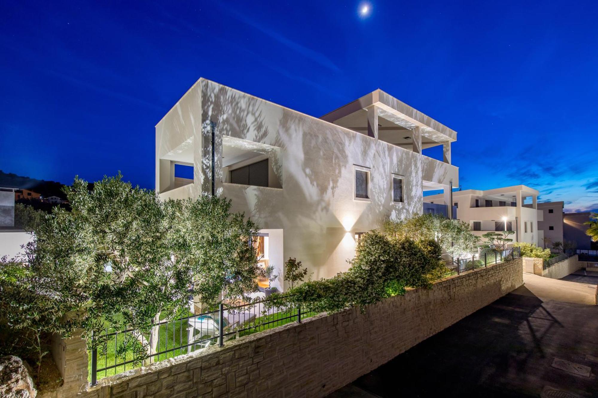 Luxury Apartment Hyperion With Private Pool And Garden Муртер Экстерьер фото