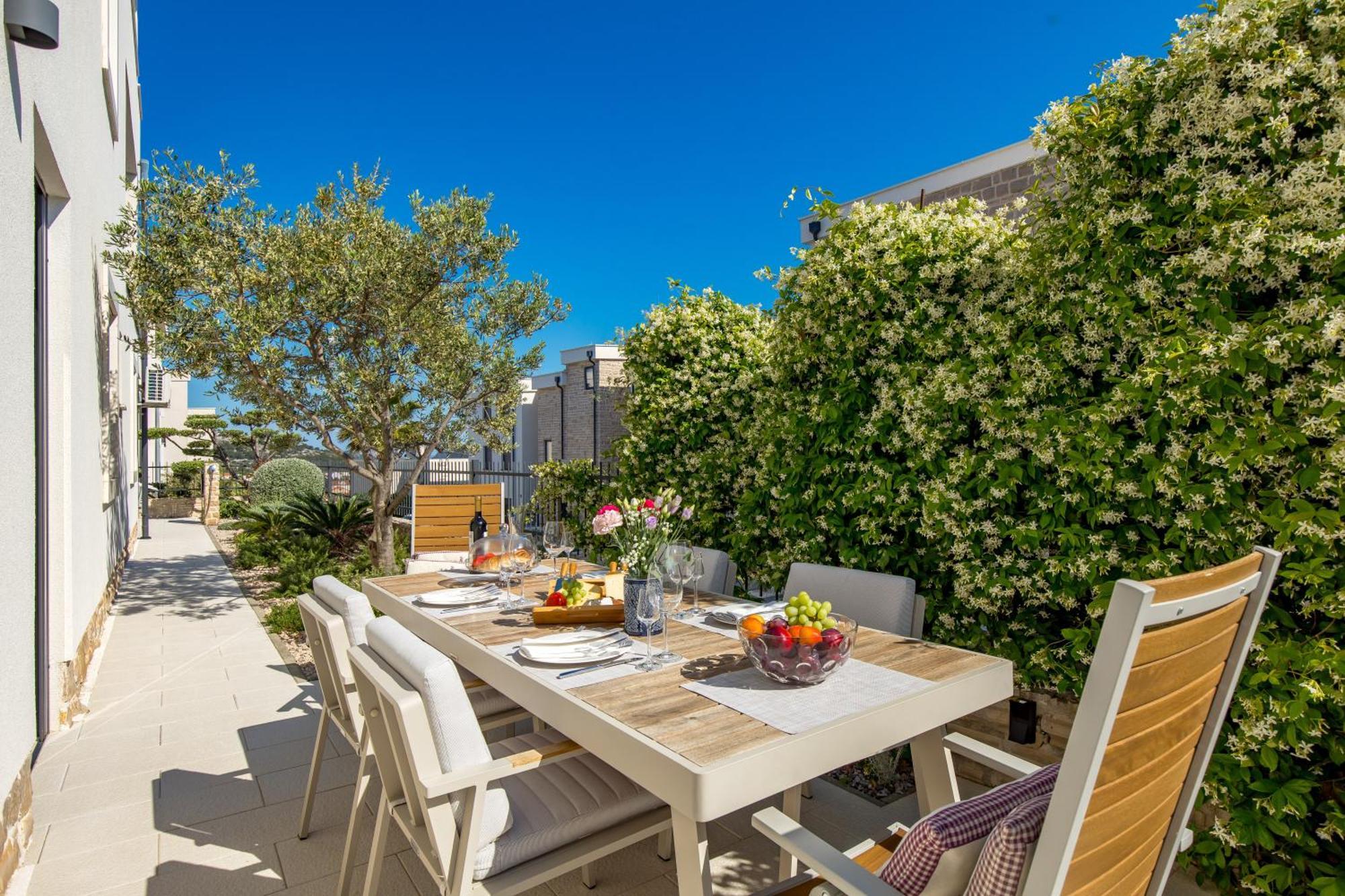 Luxury Apartment Hyperion With Private Pool And Garden Муртер Экстерьер фото